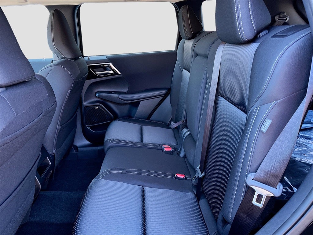 2026 Mitsubishi Outlander ES