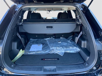 2026 Mitsubishi Outlander ES