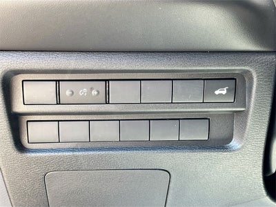 2025 Mitsubishi Outlander SE Tech Package