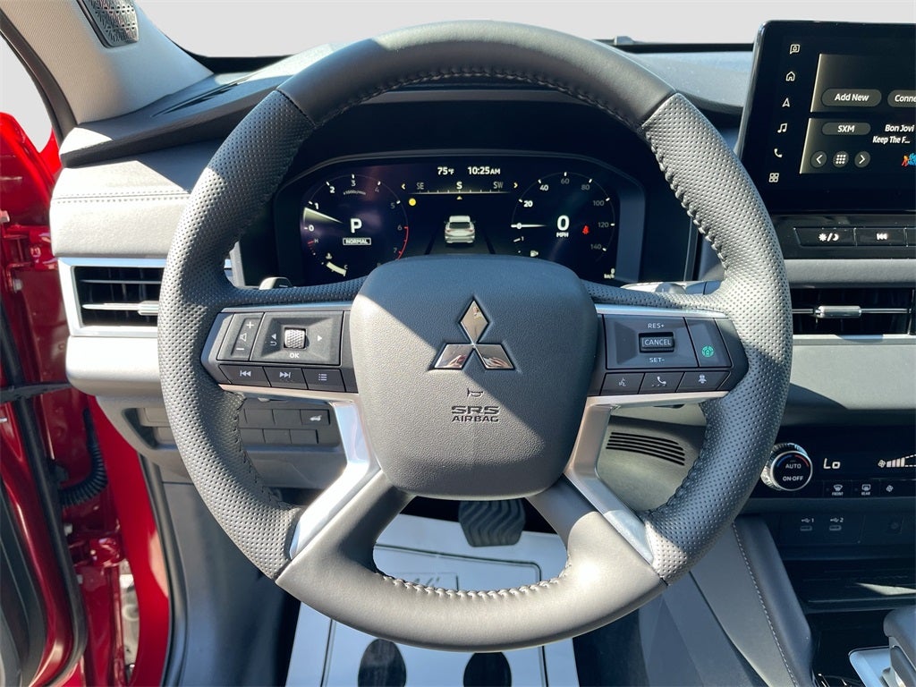 2025 Mitsubishi Outlander SE Tech Package