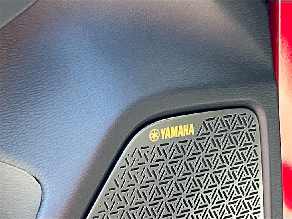 2025 Mitsubishi Outlander SE Tech Package