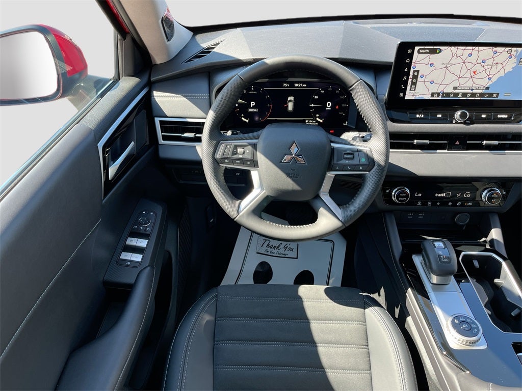 2025 Mitsubishi Outlander SE Tech Package