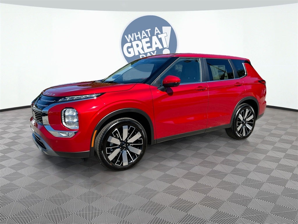 2025 Mitsubishi Outlander SE Tech Package