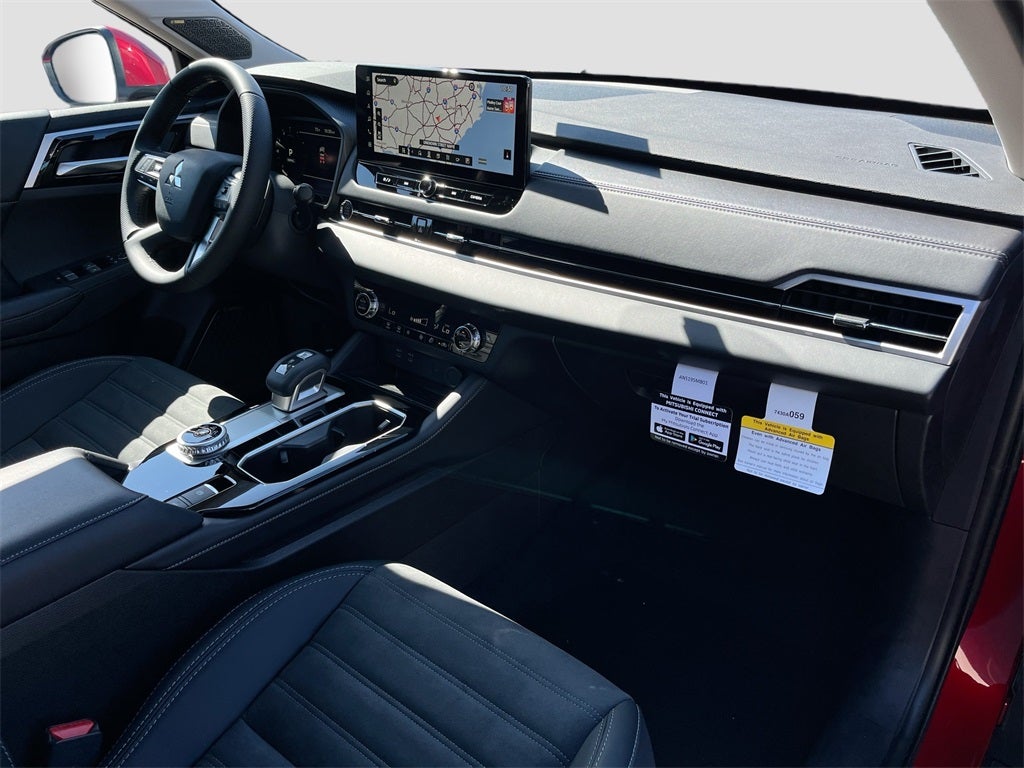 2025 Mitsubishi Outlander SE Tech Package