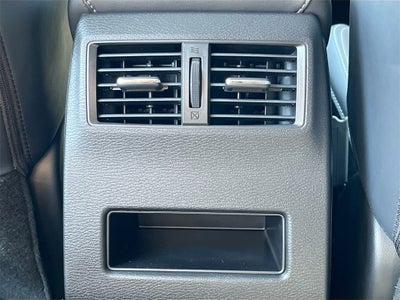 2025 Mitsubishi Outlander SE Tech Package