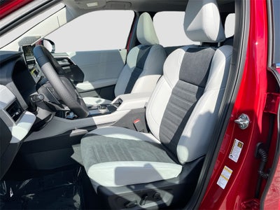 2025 Mitsubishi Outlander SE Tech Package