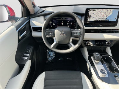 2025 Mitsubishi Outlander SE Tech Package