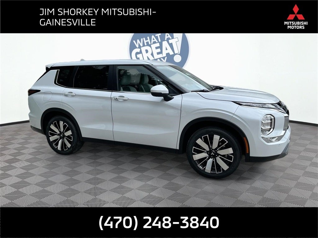 2025 Mitsubishi Outlander SE Tech Pakcage