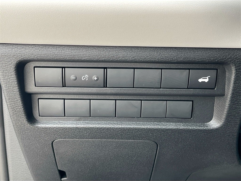 2025 Mitsubishi Outlander SE Tech Pakcage