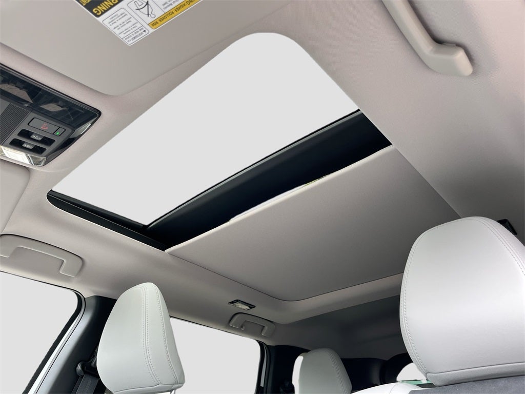 2025 Mitsubishi Outlander SE Tech Pakcage