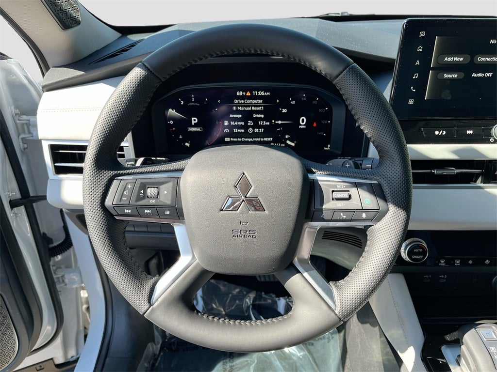 2025 Mitsubishi Outlander SE Tech Package