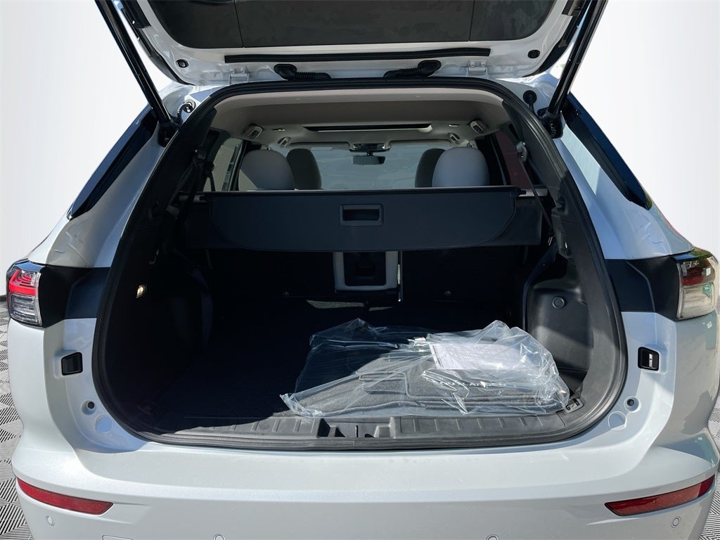 2025 Mitsubishi Outlander SE Tech Package