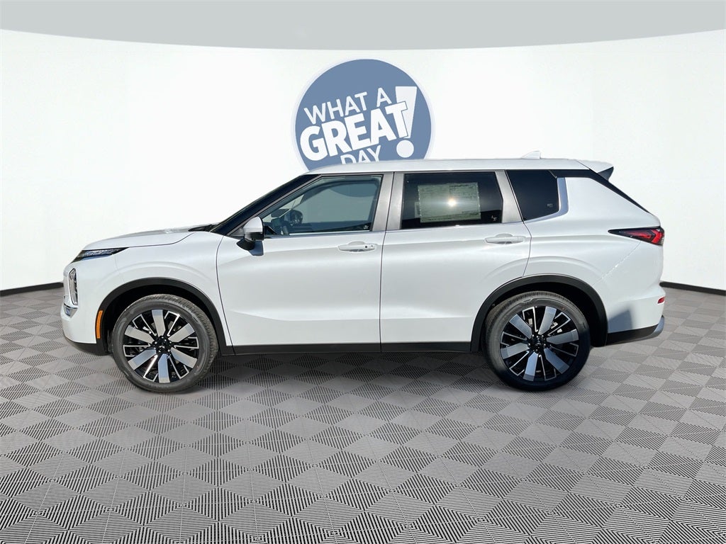 2025 Mitsubishi Outlander SE Tech Package