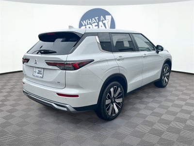2025 Mitsubishi Outlander SE