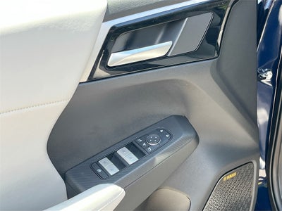 2025 Mitsubishi Outlander SE Tech Package