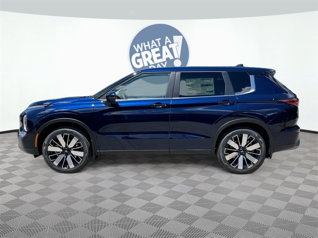 2025 Mitsubishi Outlander SE Tech Package