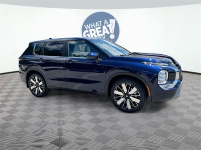 2025 Mitsubishi Outlander SE Tech Package