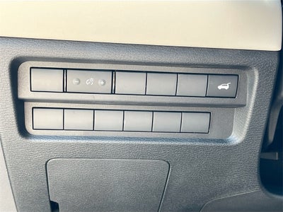 2025 Mitsubishi Outlander SE Tech Package