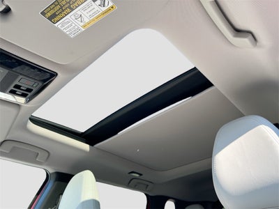 2025 Mitsubishi Outlander SE Tech Package