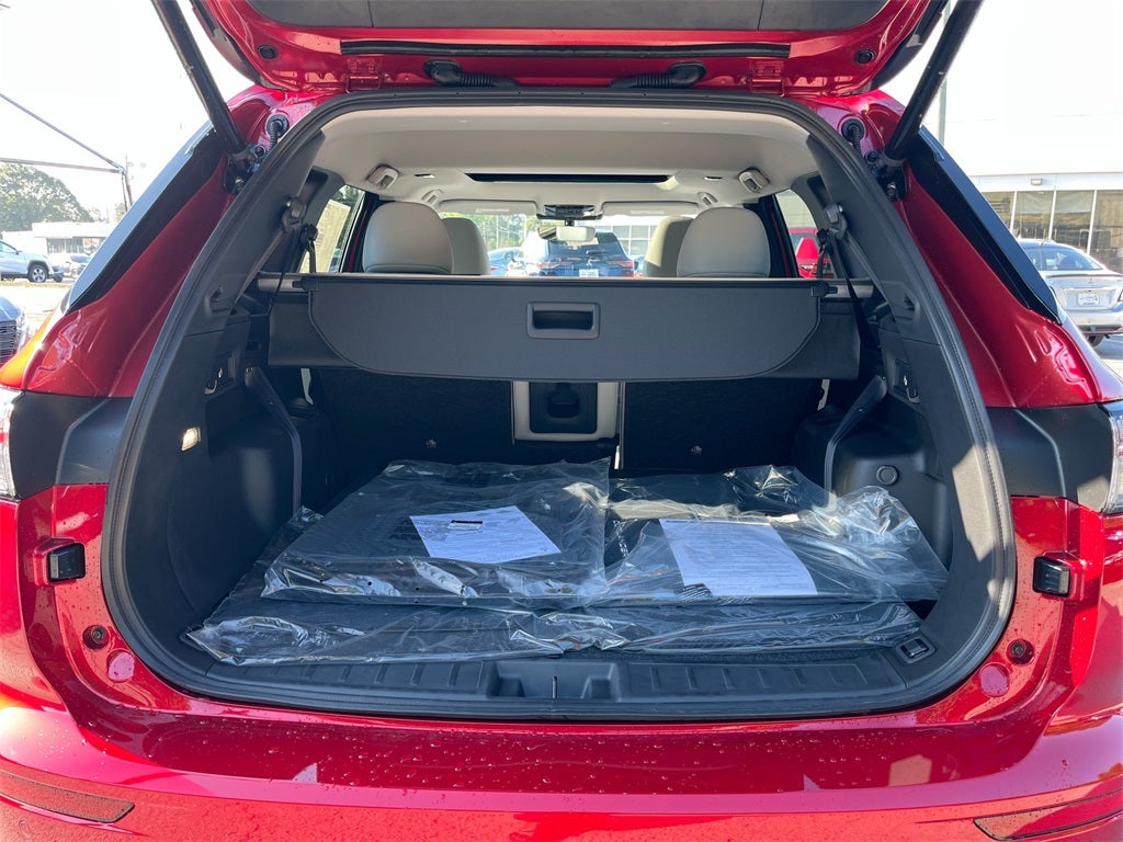 2025 Mitsubishi Outlander SE Tech Package