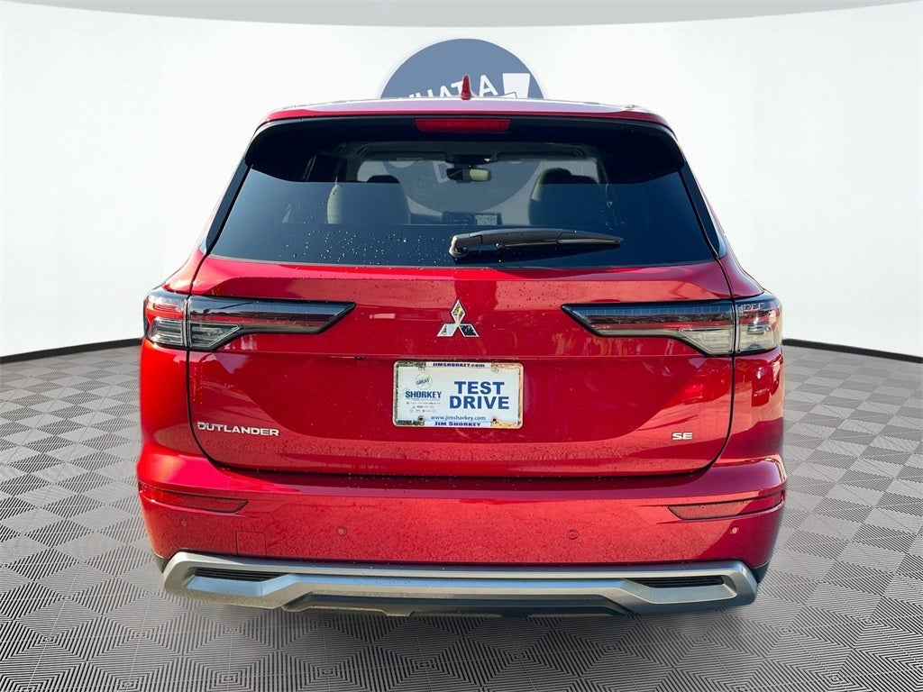 2025 Mitsubishi Outlander SE Tech Package