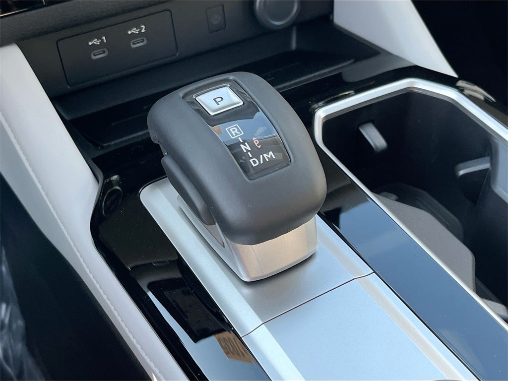 2025 Mitsubishi Outlander SE Tech Package