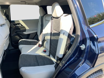 2025 Mitsubishi Outlander SE Tech Package