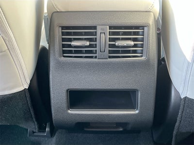 2025 Mitsubishi Outlander SE Tech Package