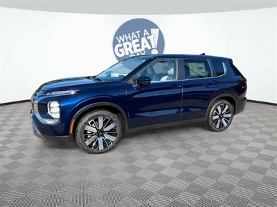 2025 Mitsubishi Outlander SE Tech Package