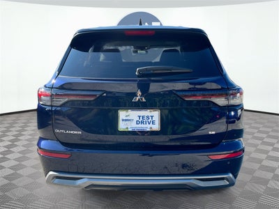 2025 Mitsubishi Outlander SE Tech Package