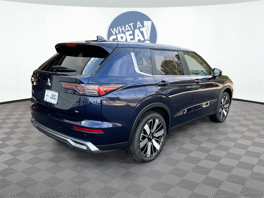 2025 Mitsubishi Outlander SE