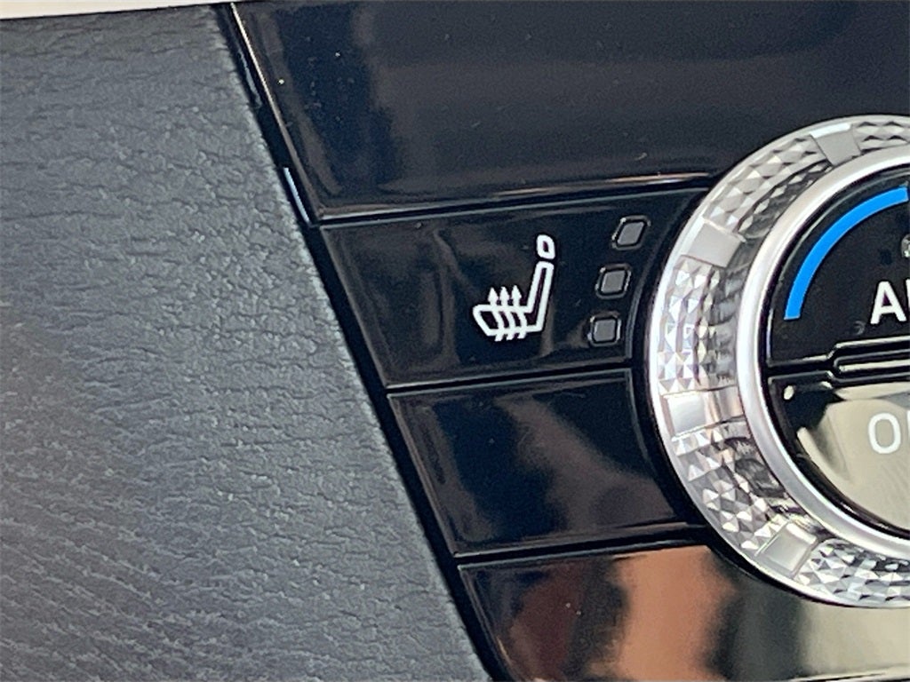 2025 Mitsubishi Outlander SE Tech Package