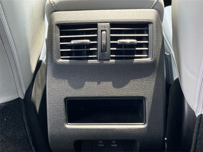 2025 Mitsubishi Outlander SE Tech Package