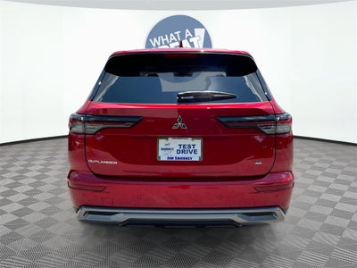 2025 Mitsubishi Outlander SE Tech Package
