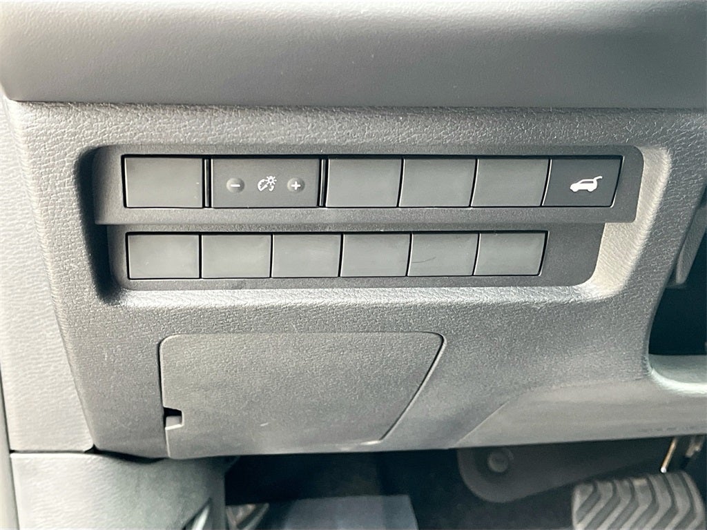 2025 Mitsubishi Outlander SE Tech Package