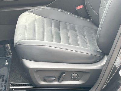 2025 Mitsubishi Outlander SE Tech Package