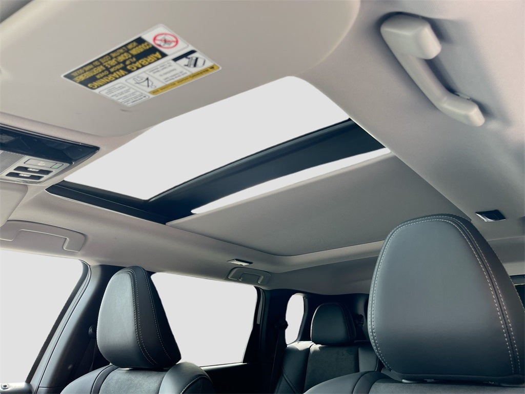 2025 Mitsubishi Outlander SE Tech Package