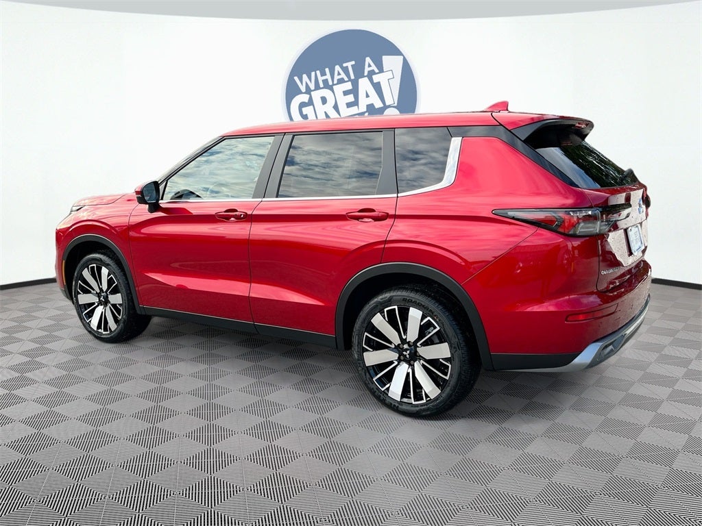 2025 Mitsubishi Outlander SE