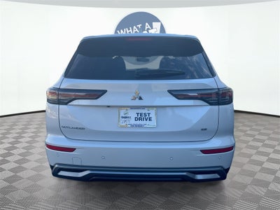 2025 Mitsubishi Outlander SE