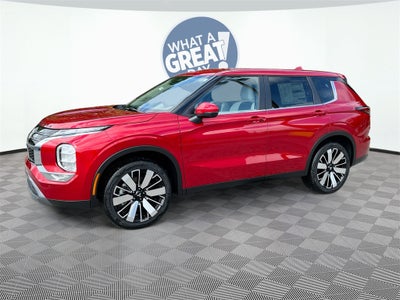 2025 Mitsubishi Outlander SE