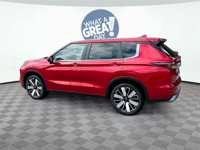 2025 Mitsubishi Outlander SE