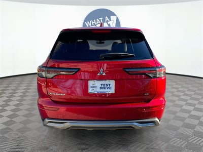2025 Mitsubishi Outlander SE