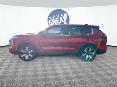 2025 Mitsubishi Outlander SE