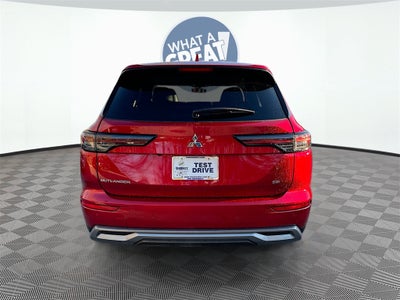 2025 Mitsubishi Outlander SE