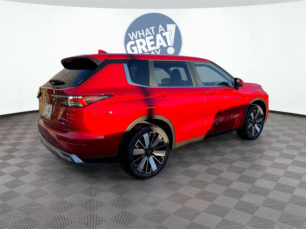 2025 Mitsubishi Outlander SE