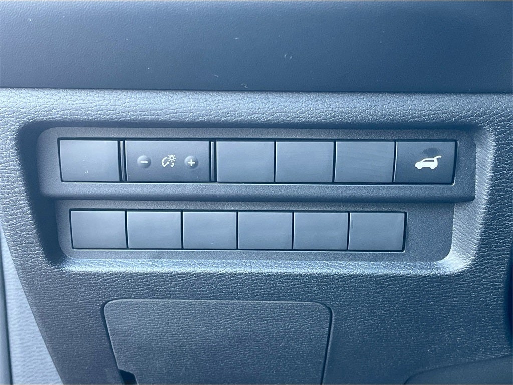 2025 Mitsubishi Outlander SE Tech Package