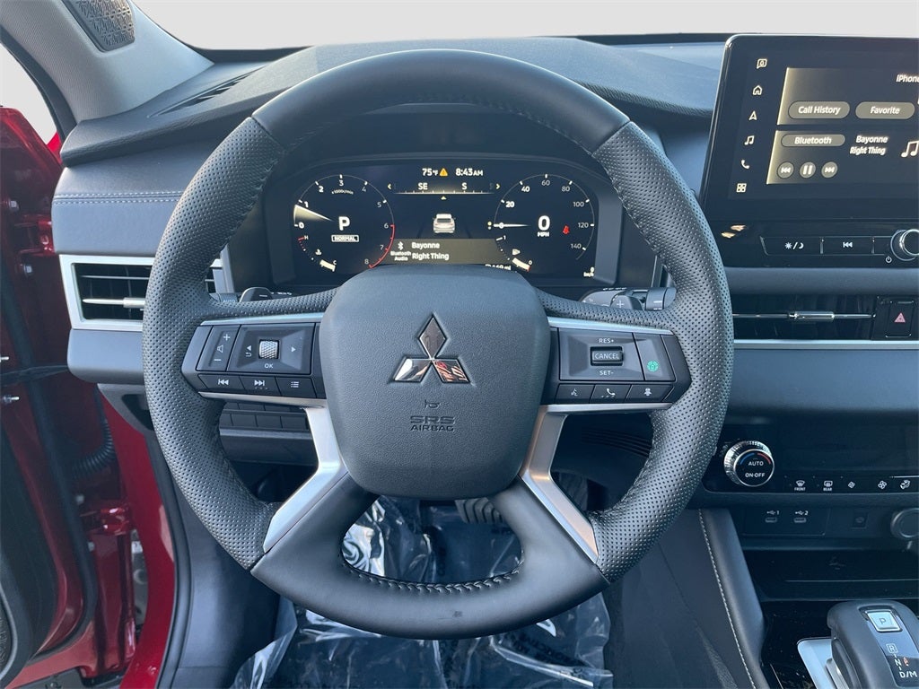 2025 Mitsubishi Outlander SE Tech Package