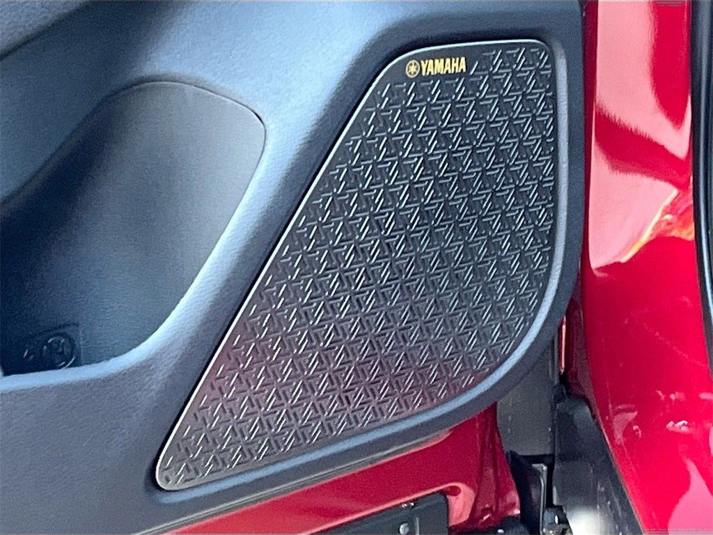 2025 Mitsubishi Outlander SE Tech Package