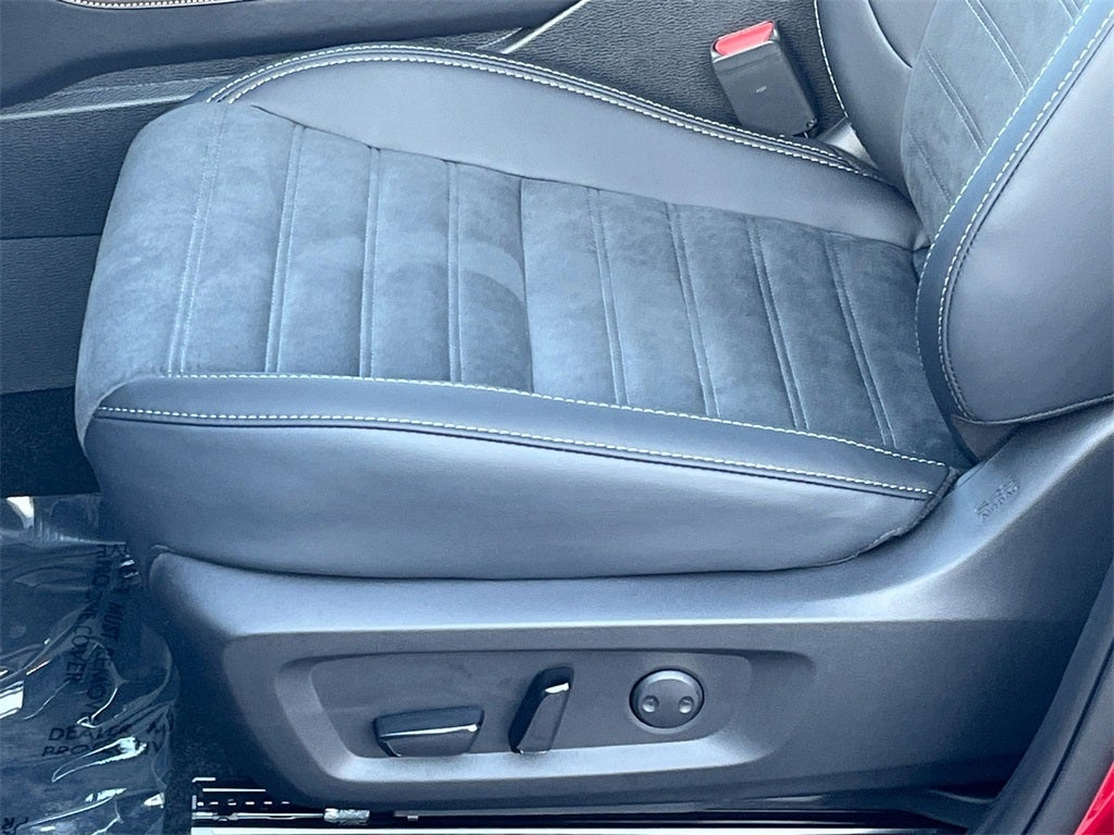 2025 Mitsubishi Outlander SE Tech Package