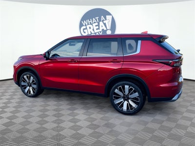 2025 Mitsubishi Outlander SE Tech Package